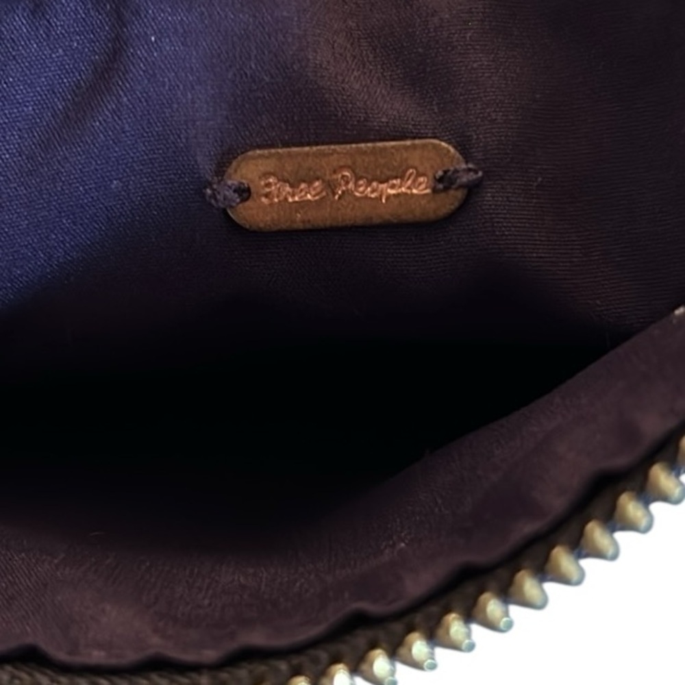 Free People Double Wristlet in Metallic Burgundy & Blue 2 Pouches with Gold Ring - Picture 3 of 9